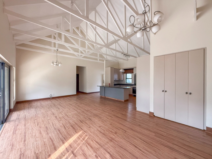 6 Bedroom Property for Sale in The Coves North West